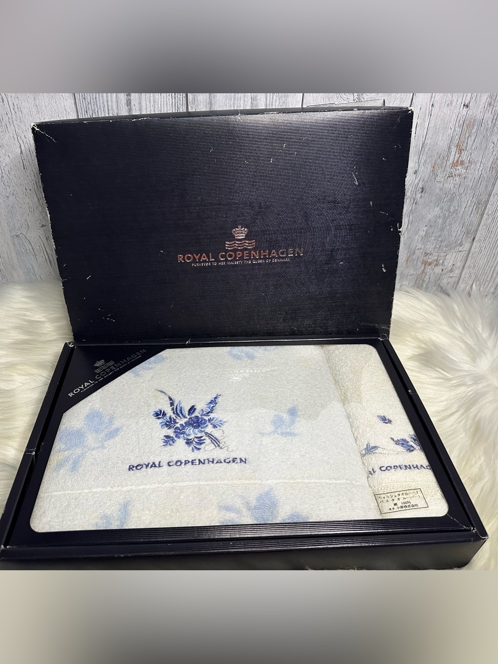Royal Copenhagen Blue Floral Cotton Hand Towel Set